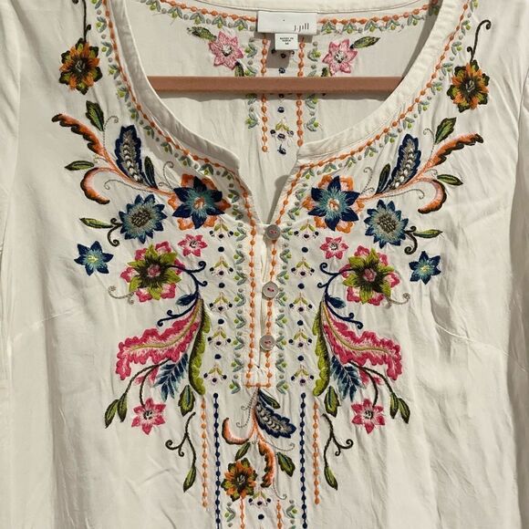 J.Jill tunic top white embroidered floral details Henley neck half M - Picture 2 of 11